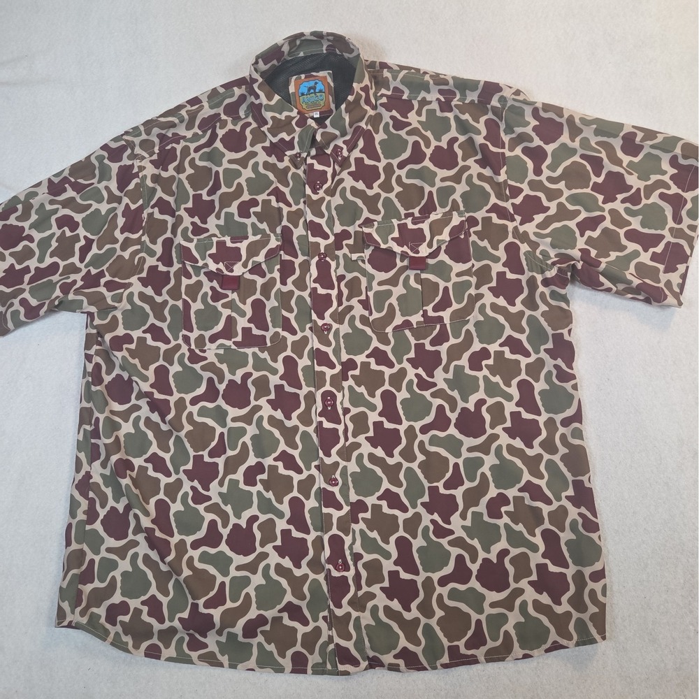 Amigo Provisions Co Mens Camo Texas A&M Colors Short Sleeve Button Down Shirt